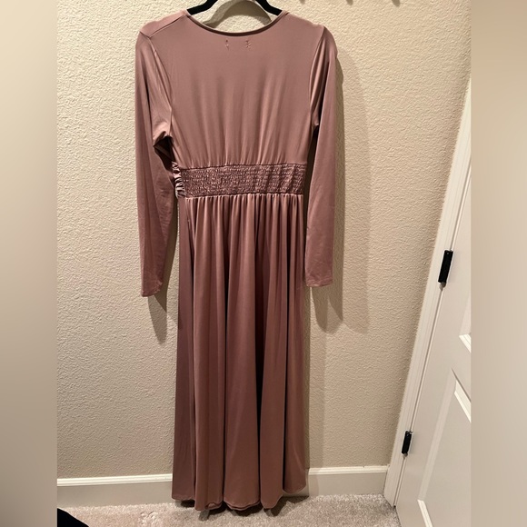 Baltic Born Ariana - Picture 2 of 3